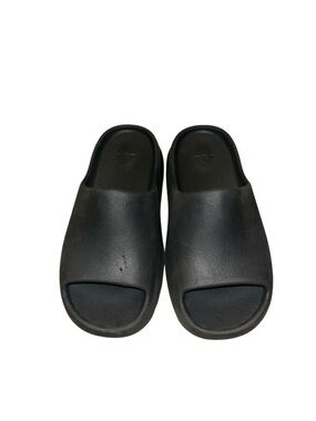 adidas gazelle silver green womens Adidas Yeezy Slide Onyx main image 1